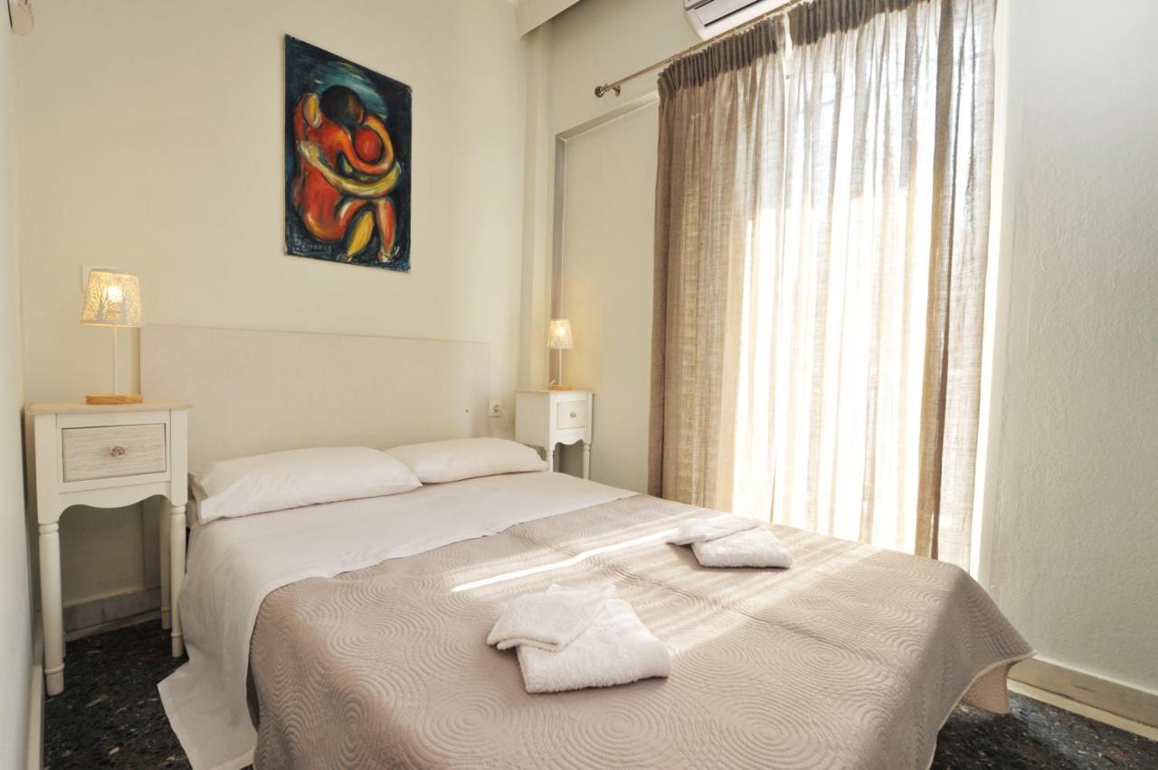 Themis 40 Steps From Beach Paralia Dionysiou Exterior photo