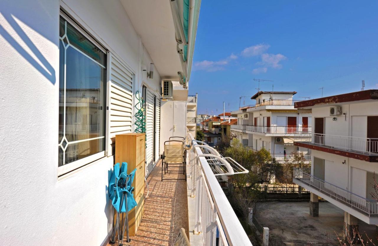 Themis 40 Steps From Beach Apartment Paralia Dionysiou Exterior photo