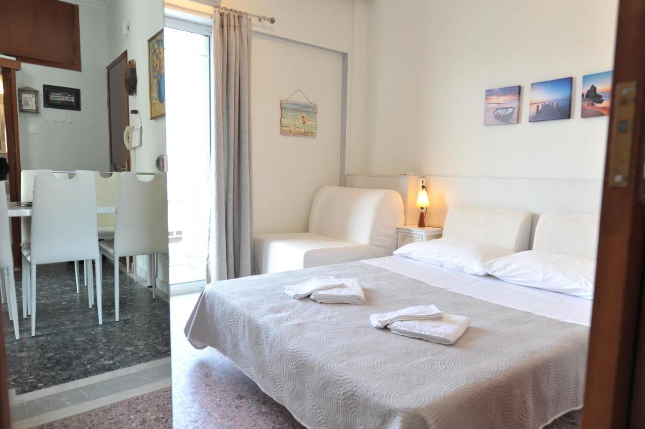 Themis 40 Steps From Beach Paralia Dionysiou Exterior photo